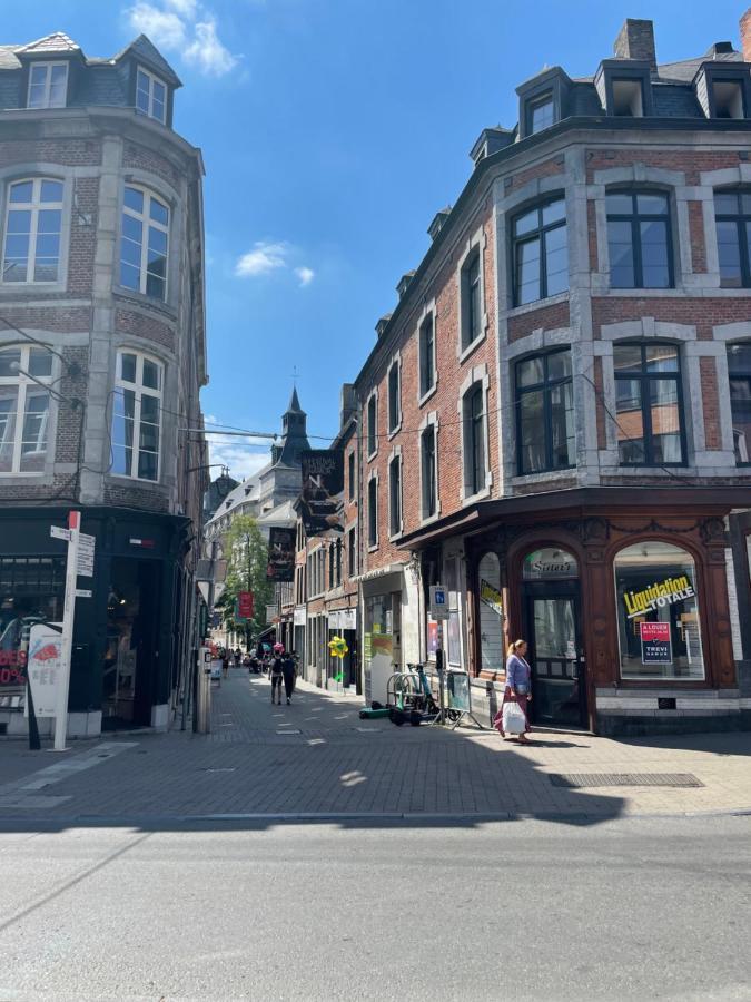 Apartamento Le 25, Duplex Elegant Au Coeur Du Pietonnier Historique Namur Exterior foto